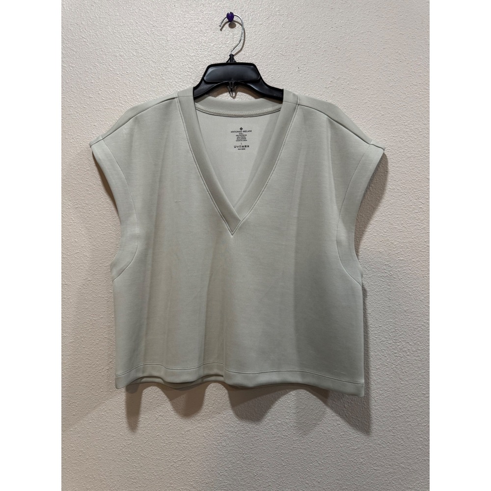 Antonio Melani Women Sage Green V-Neck Muscle Tank Top Cap Sleeve Activewear L